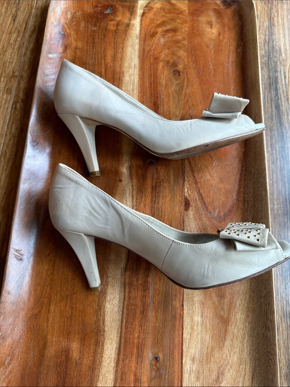 ANTONIO MELANI Peep-Toe Bow Heels - Picture 3 of 6